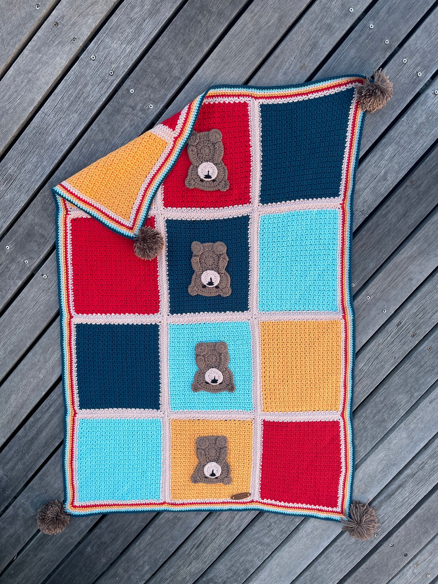 Ready bear baby blanket